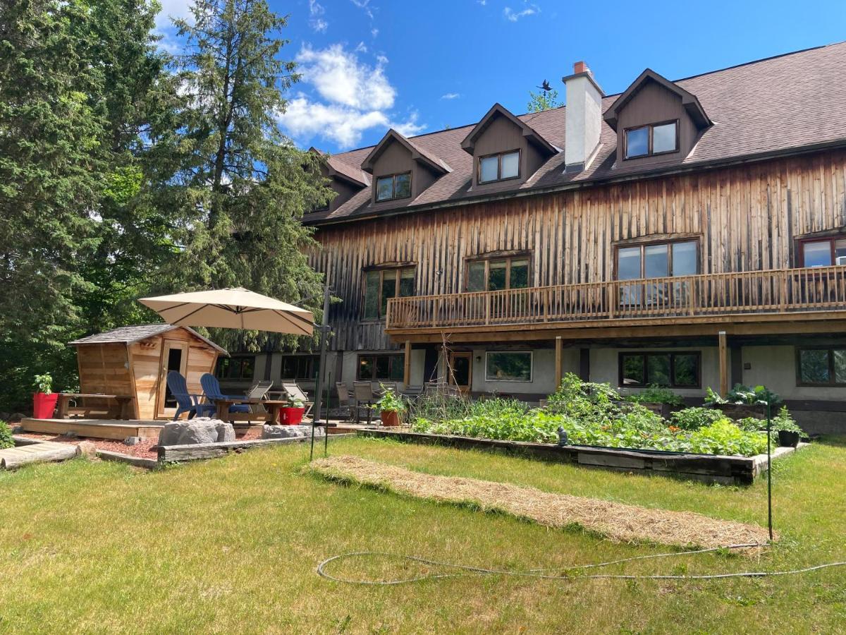 La Grange Country Inn ウェークフィールド エクステリア 写真