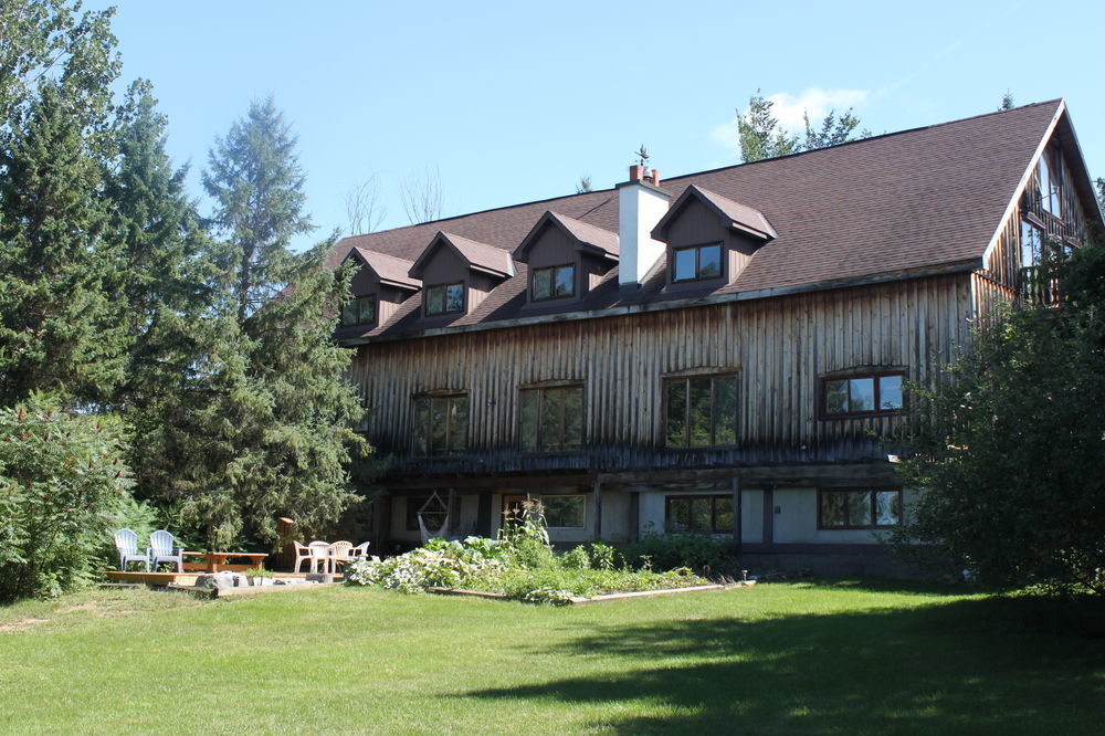 La Grange Country Inn ウェークフィールド エクステリア 写真