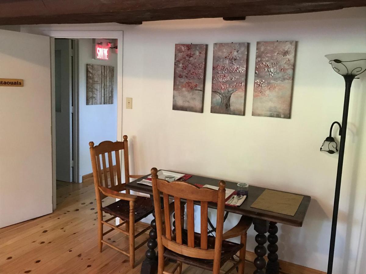 La Grange Country Inn ウェークフィールド エクステリア 写真